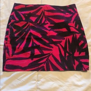 Pink/purple/black color mini skirt